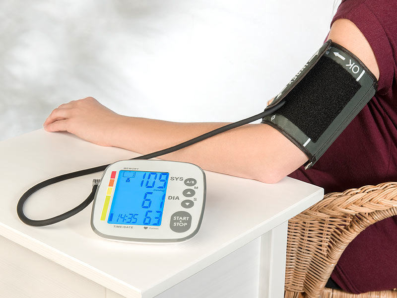 ; Fitness-Armbänder mit Blutdruck-Anzeige und EKG-Aufzeichnung Fitness-Armbänder mit Blutdruck-Anzeige und EKG-Aufzeichnung Fitness-Armbänder mit Blutdruck-Anzeige und EKG-Aufzeichnung Fitness-Armbänder mit Blutdruck-Anzeige und EKG-Aufzeichnung 